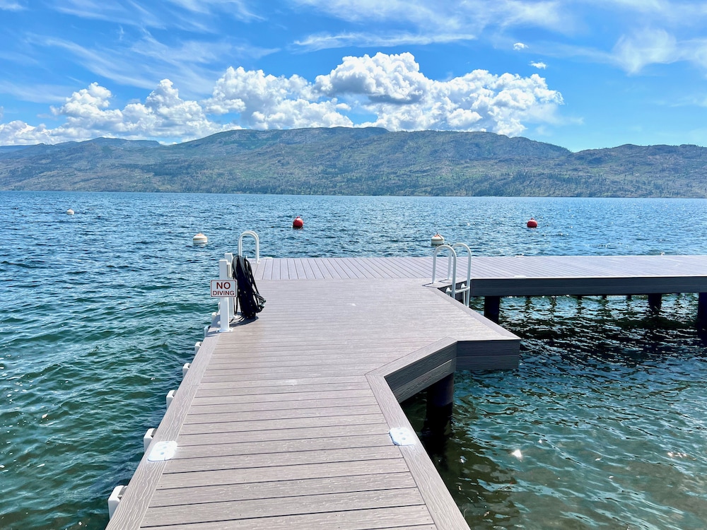 Peachland Beach Resort