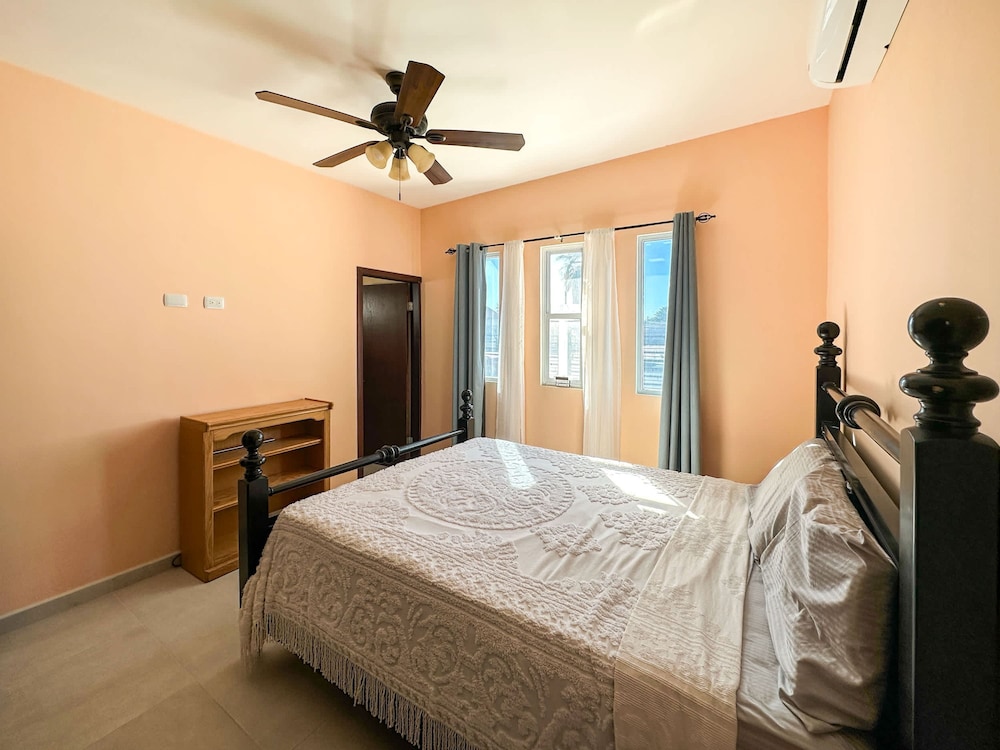 Town Shore Escape 3BR Haven