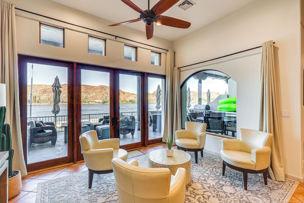 Game Room + Dock: Riverfront Escape in Parker!
