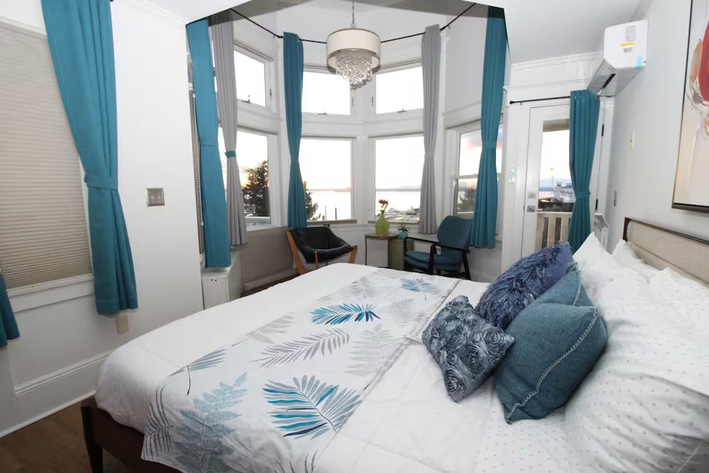 Highland Haven Water view Stay