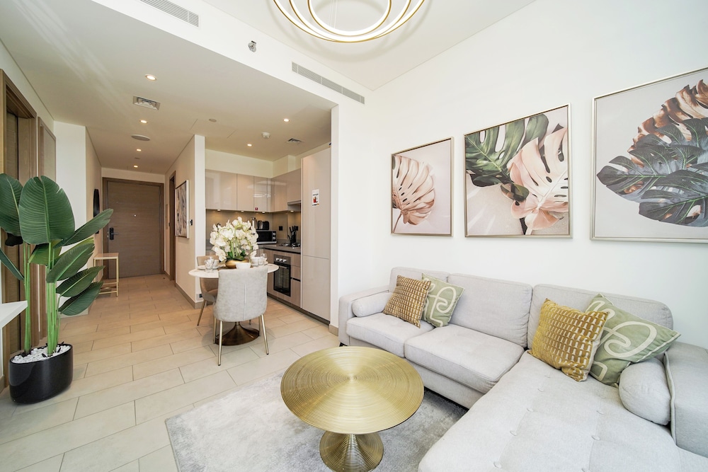 PVH - Tranquil 1BR - Sobha Waves