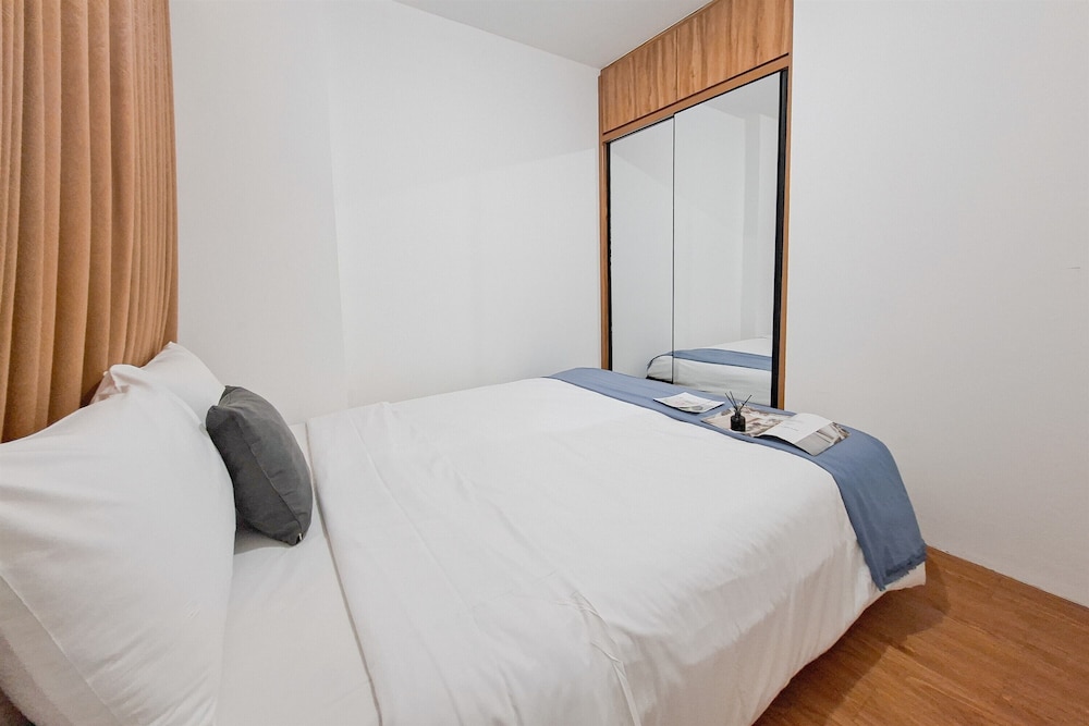 Warm And Cozy 2Br At Urbantown Serpong Apartment