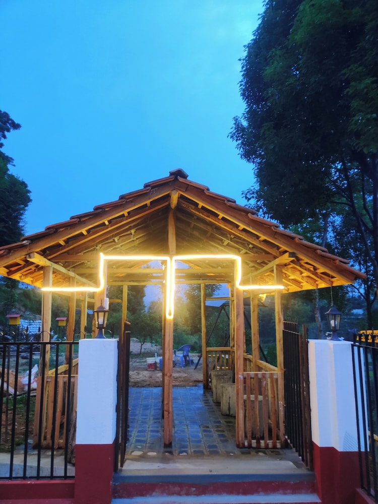 Balthali Heritage Inn