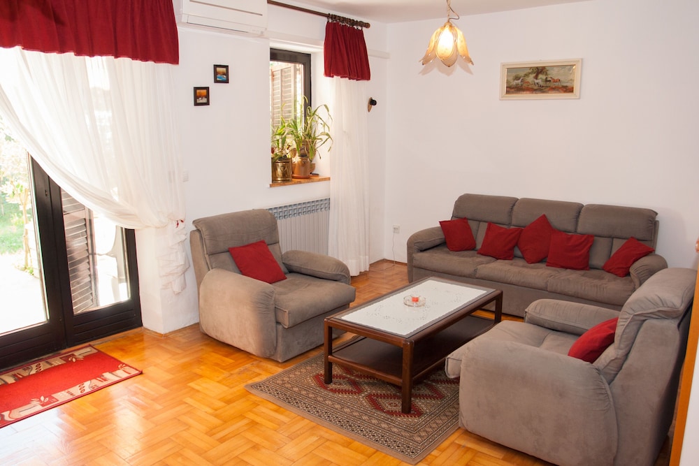 Apartments Stifanic view 3