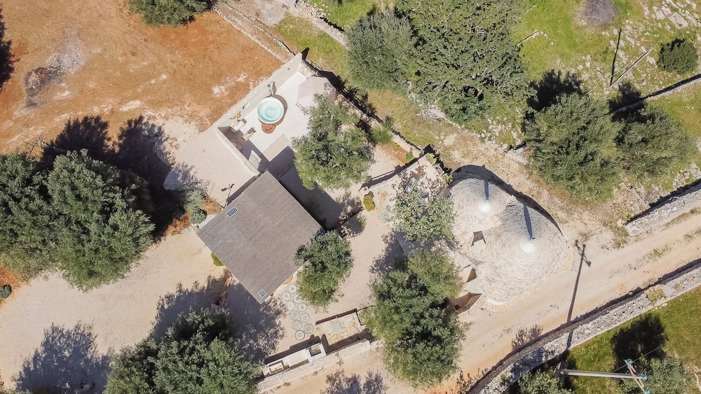 Trullo del Lazzarone con Jacuzzi view 5