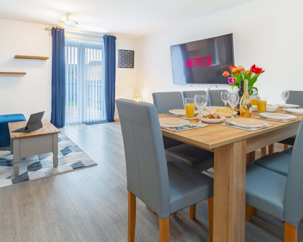 4BR Westlake Accommodation