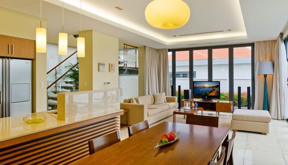 Ocean Villas Beach Resort