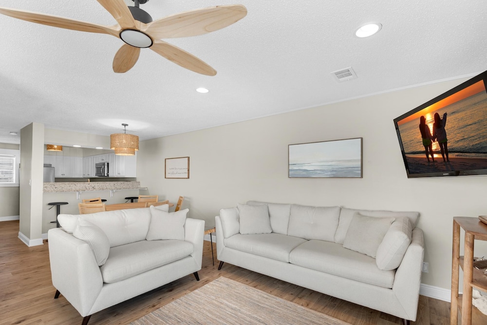 Costa Vista Townhouse #9