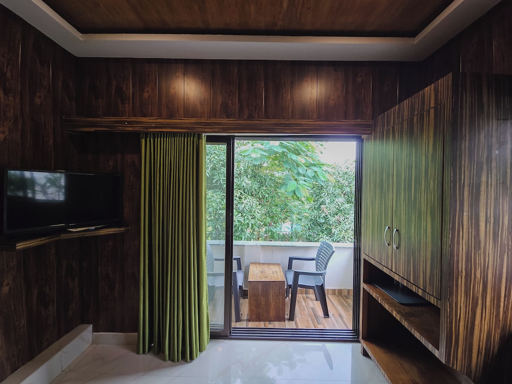 Green View Resort