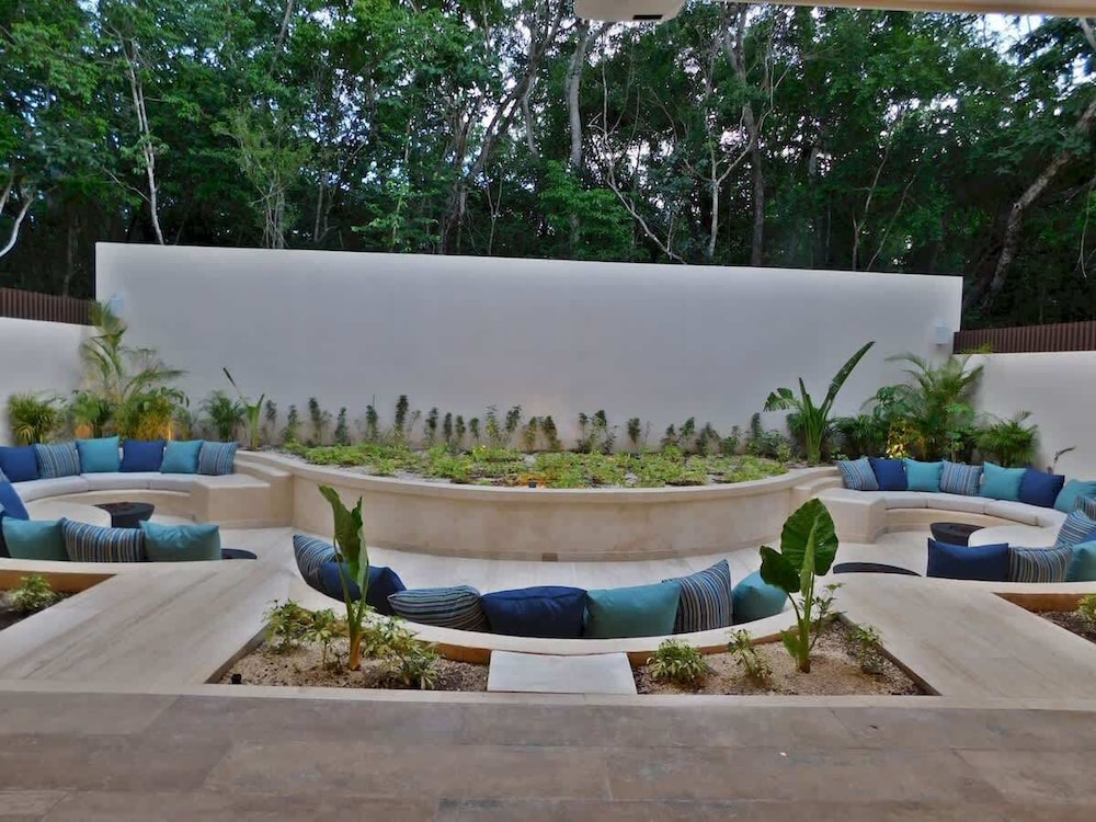 Jungle View 1 Br. Apt Amazing Infinity Pool