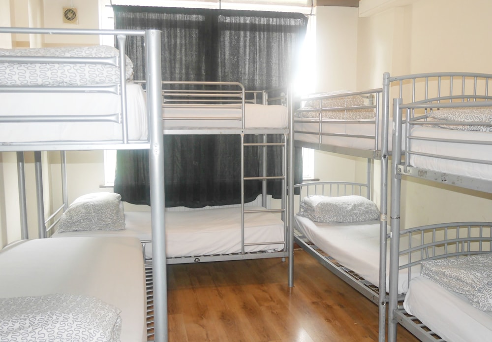 Kensal Green Backpackers 1