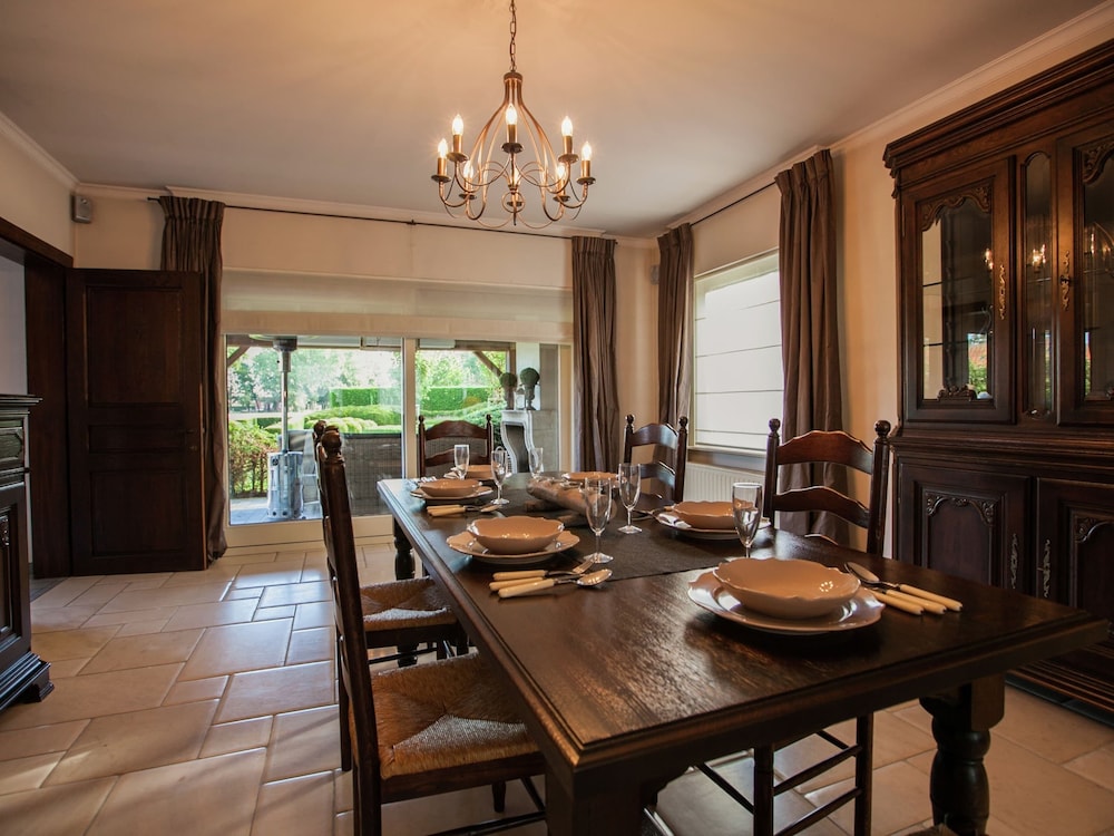 Classy Holiday Home in Aartrijke With Private Swimming Pool view 3