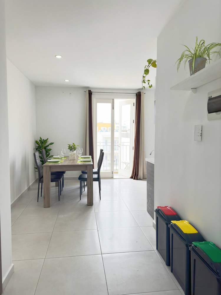 Los Arditos Duplex Penthouse Sliema