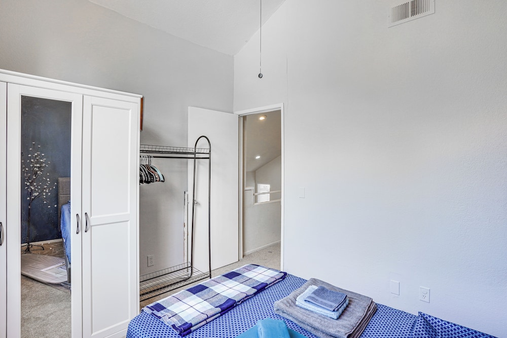 Spa Access & Private Patio: Laguna Niguel Townhome