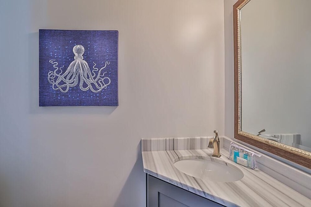 Gulf Breeze 6 Bedroom Holiday Home by Five Star Properties