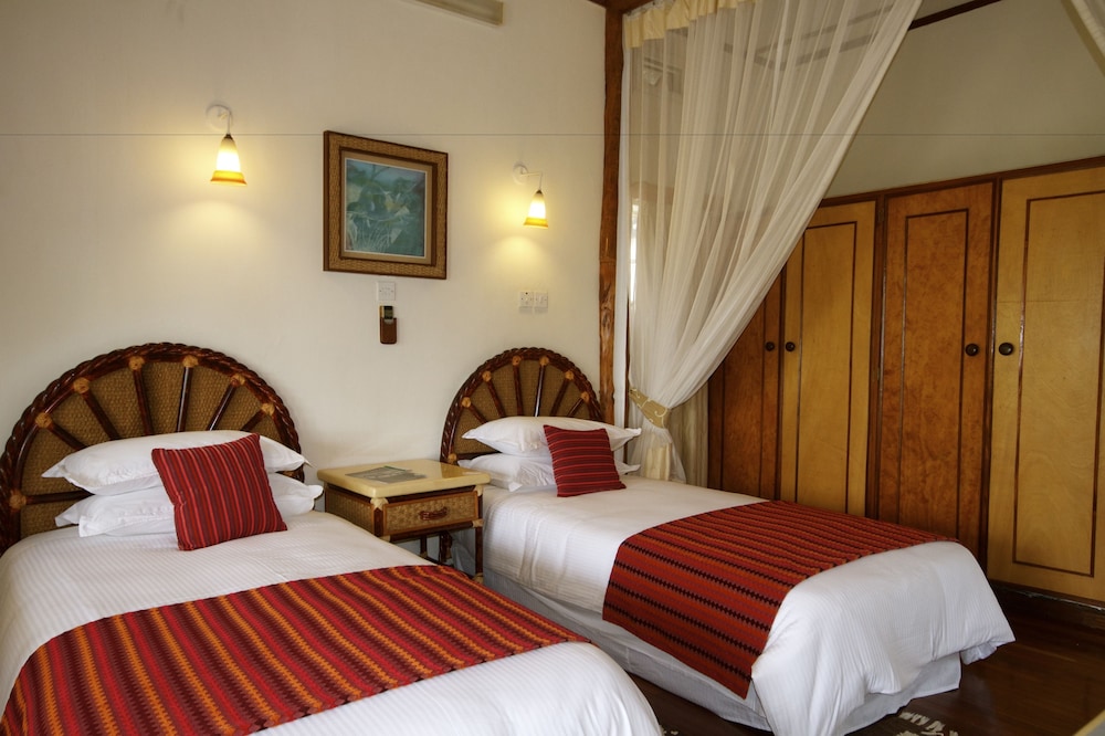 Mweya Safari Lodge