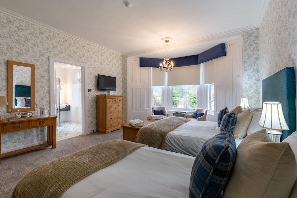 Craigroyston House & Lodge view 5