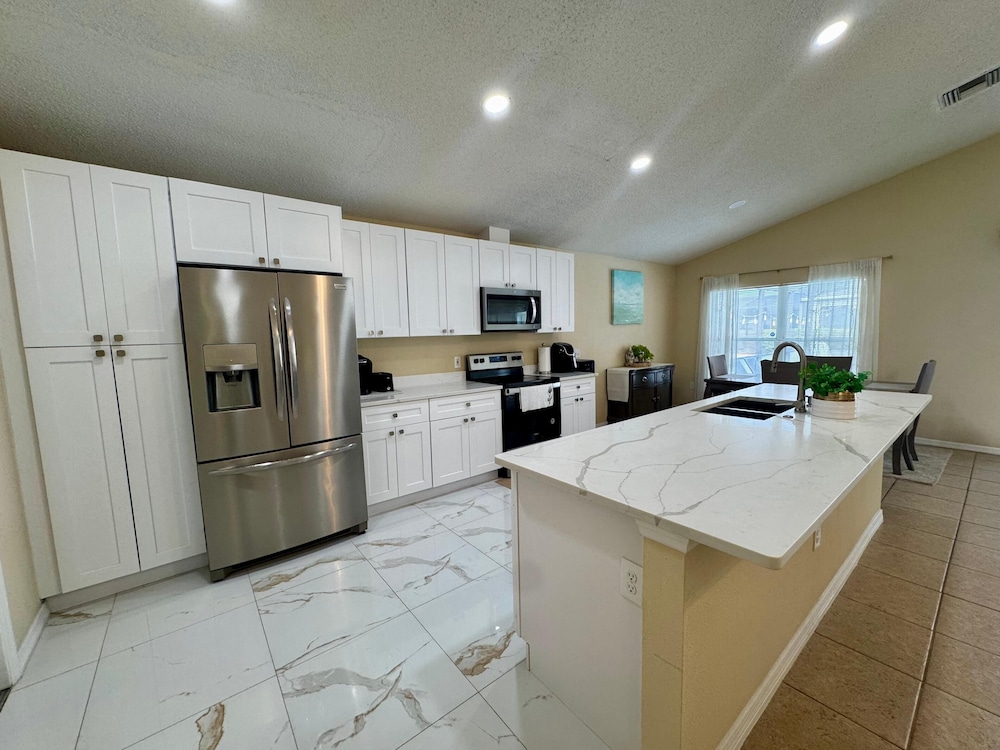 Lake Berkley Villas Swanky