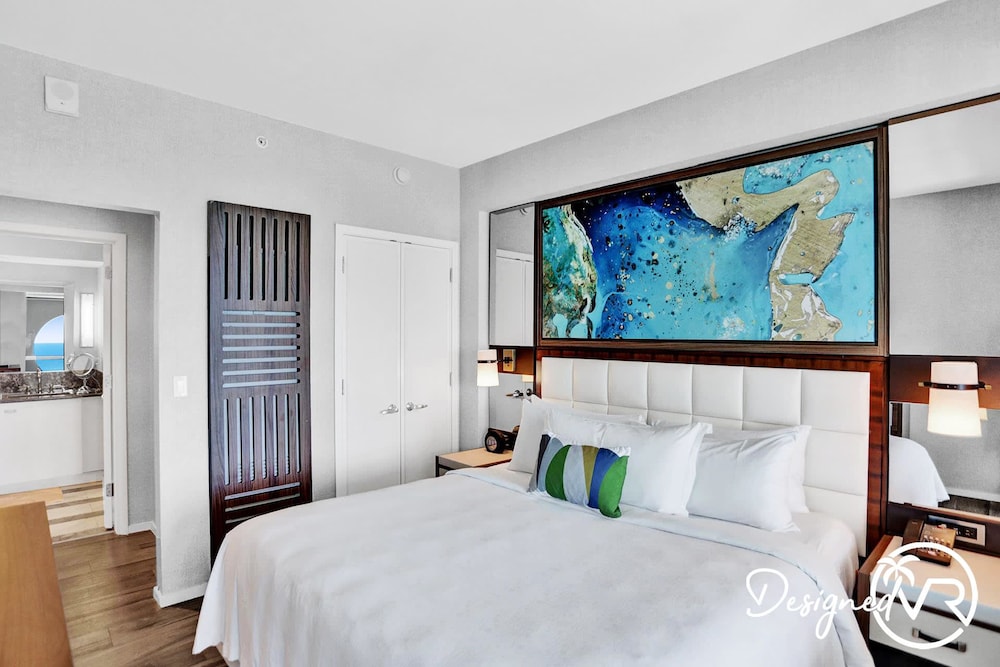 Stunning Beachfront Luxury- Your Perfect Getaway!