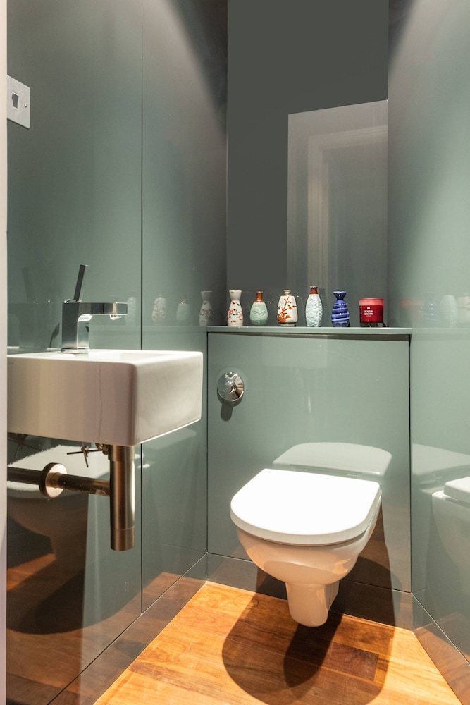 Poplar Grove II by Onefinestay