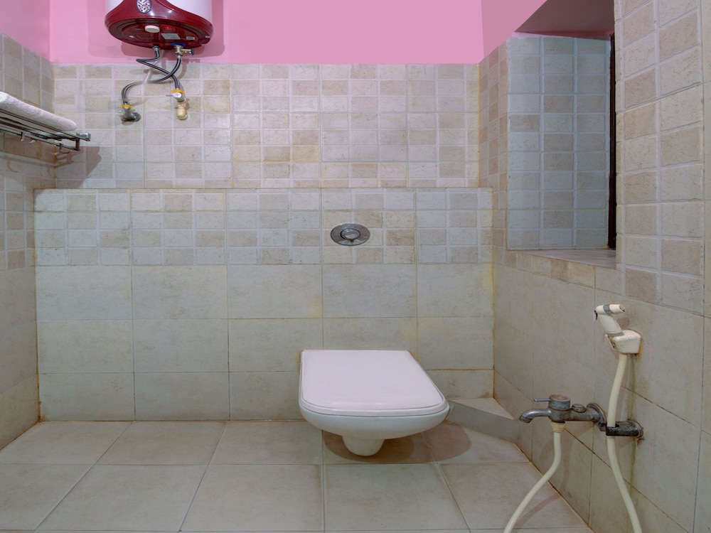 OYO 4275 Hotel Sunraj Residency - Property Image 10