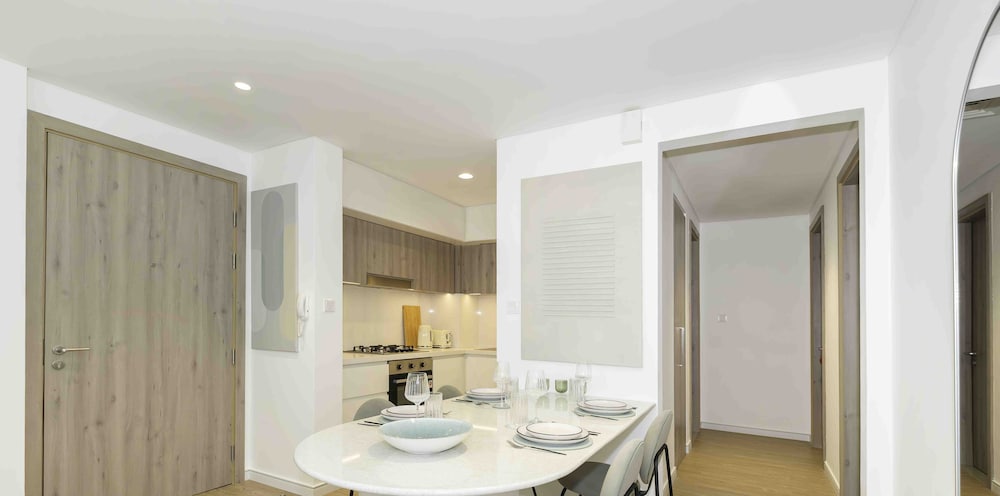 LUX The Dubai Hills Executive Suite