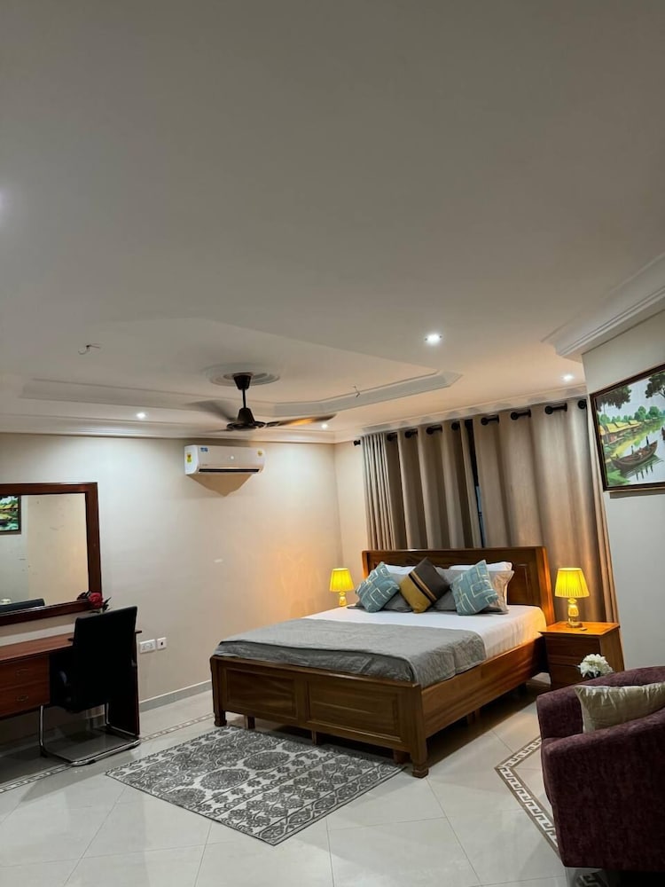 Chester Hill Residence