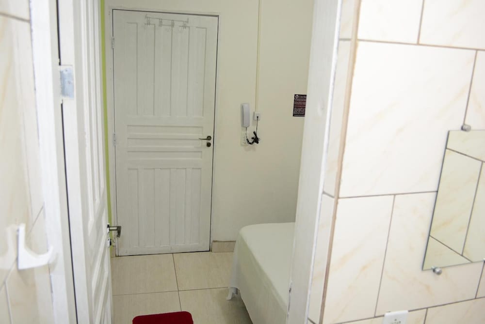 Lize Hotel-Hostel