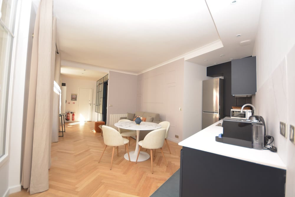 Reva Suites
