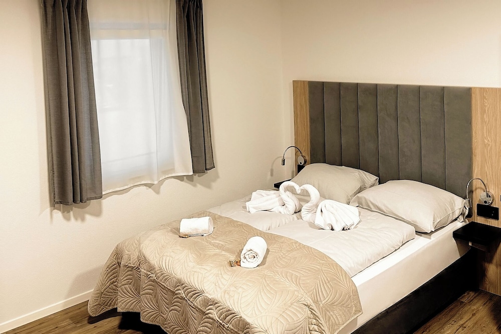 MK Apartments