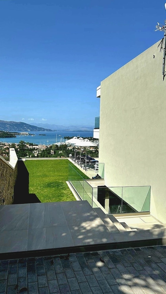 Villa Antonis