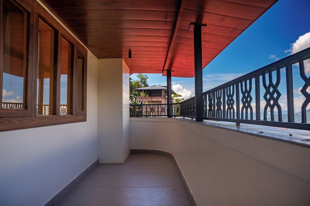 Evara Heights