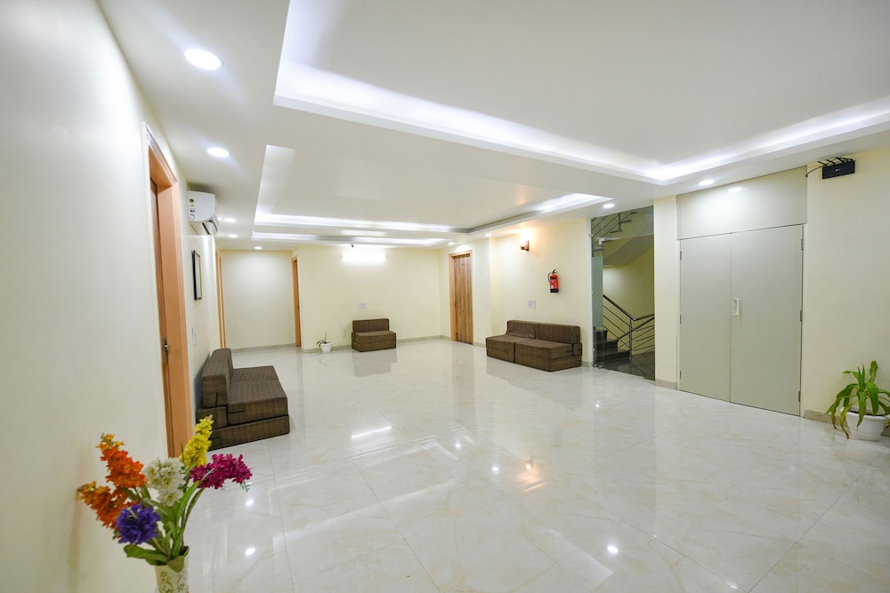 Fabhotel Prime Immense Residency view 4