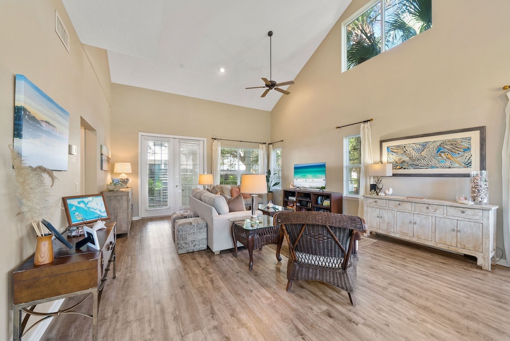 Blue Palm 3 Bedroom Home
