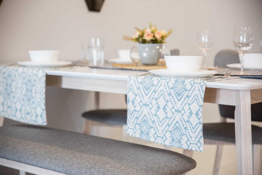 Summer Suites Residences By Plush
