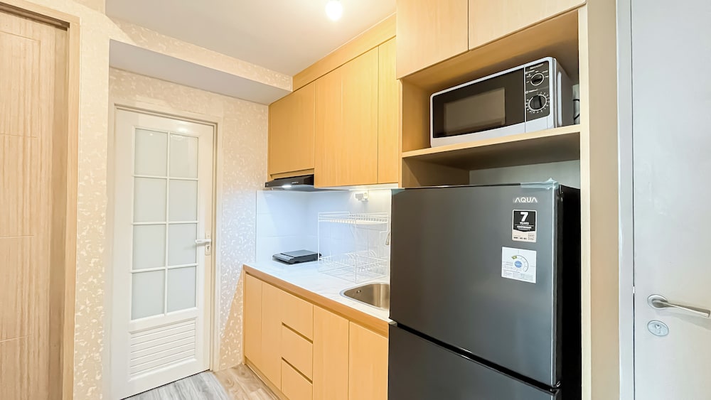 Minimalist Wooden Tone 2Br At Tokyo Riverside Pik 2 Apartment