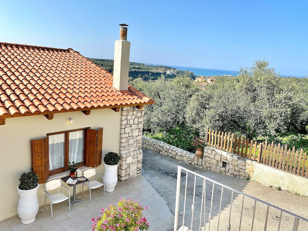 Eros Villa