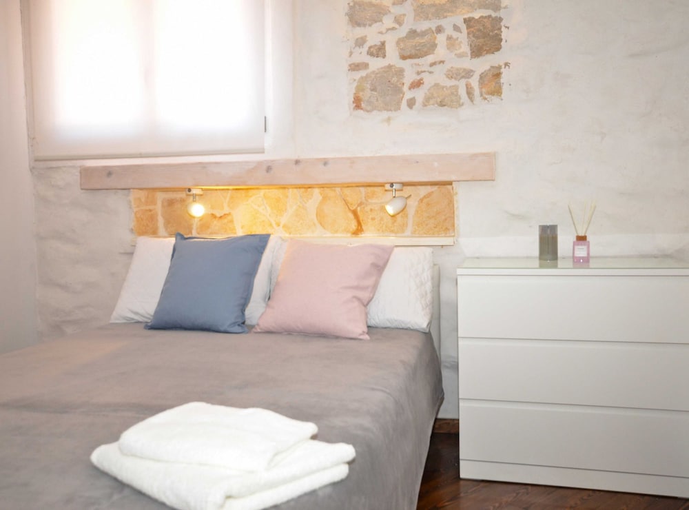 Beachy Retreat - Image 2