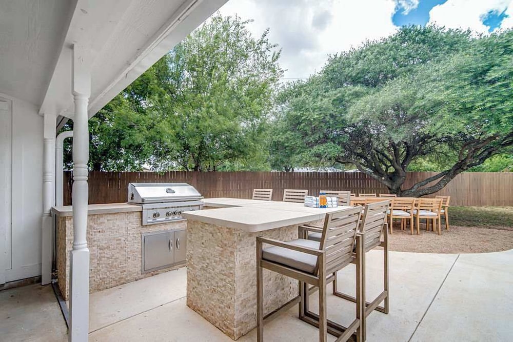 108 Wisteria Dr