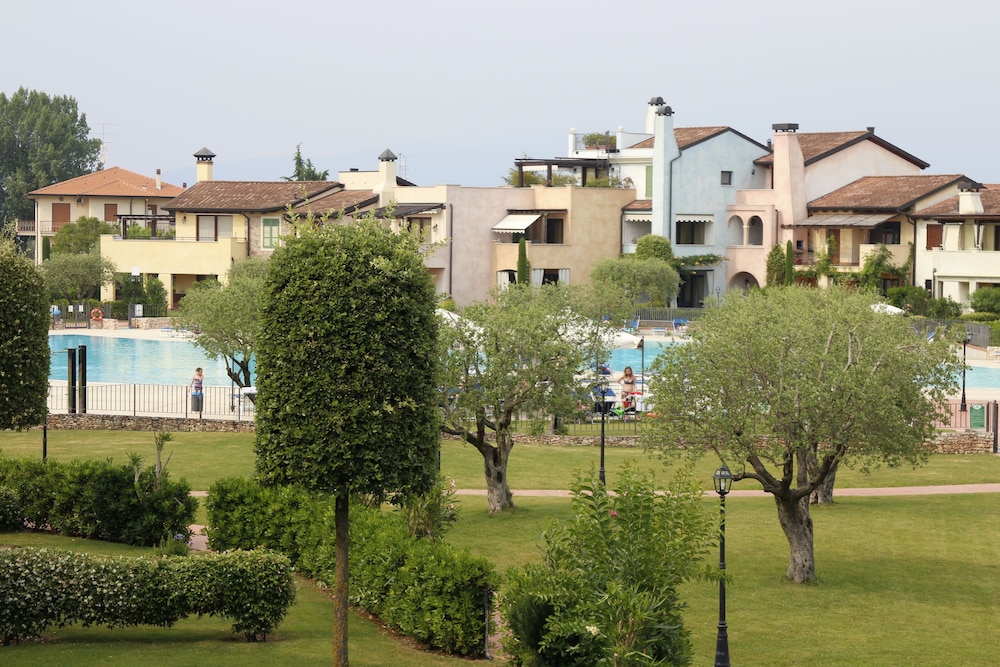 Lugana Village Resort & Sporting Club