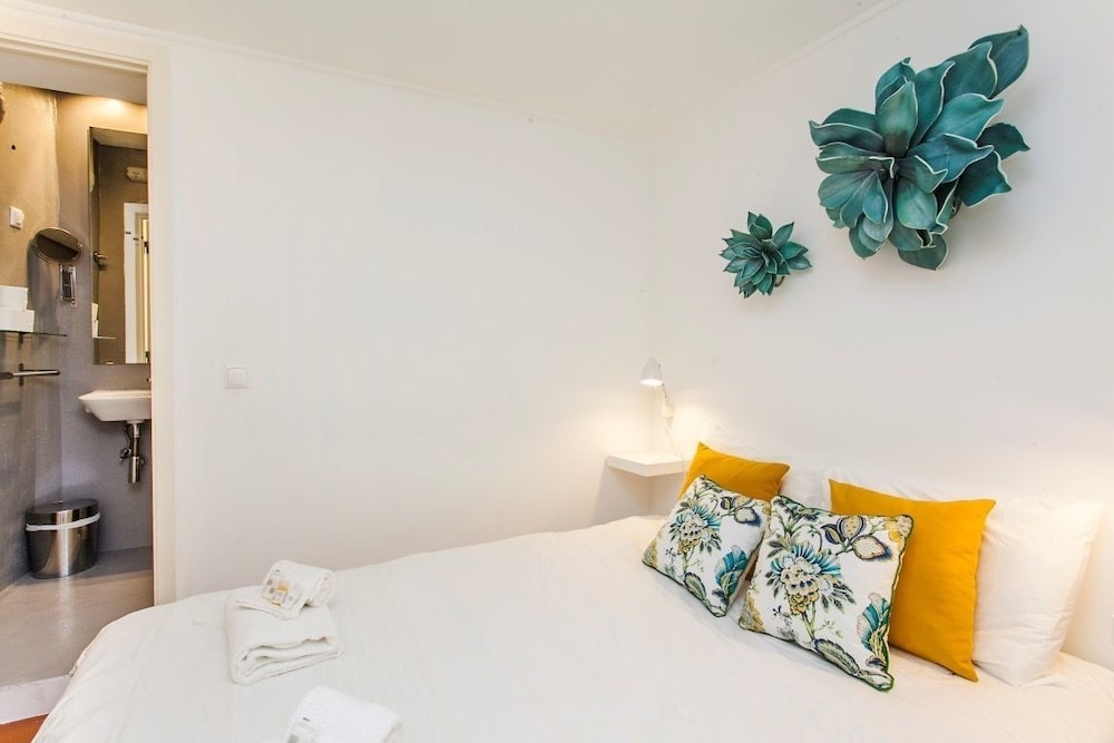 Bairro Alto Blue by Homing