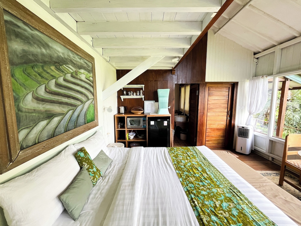 Frame Cabin with Endless Rice Field View
