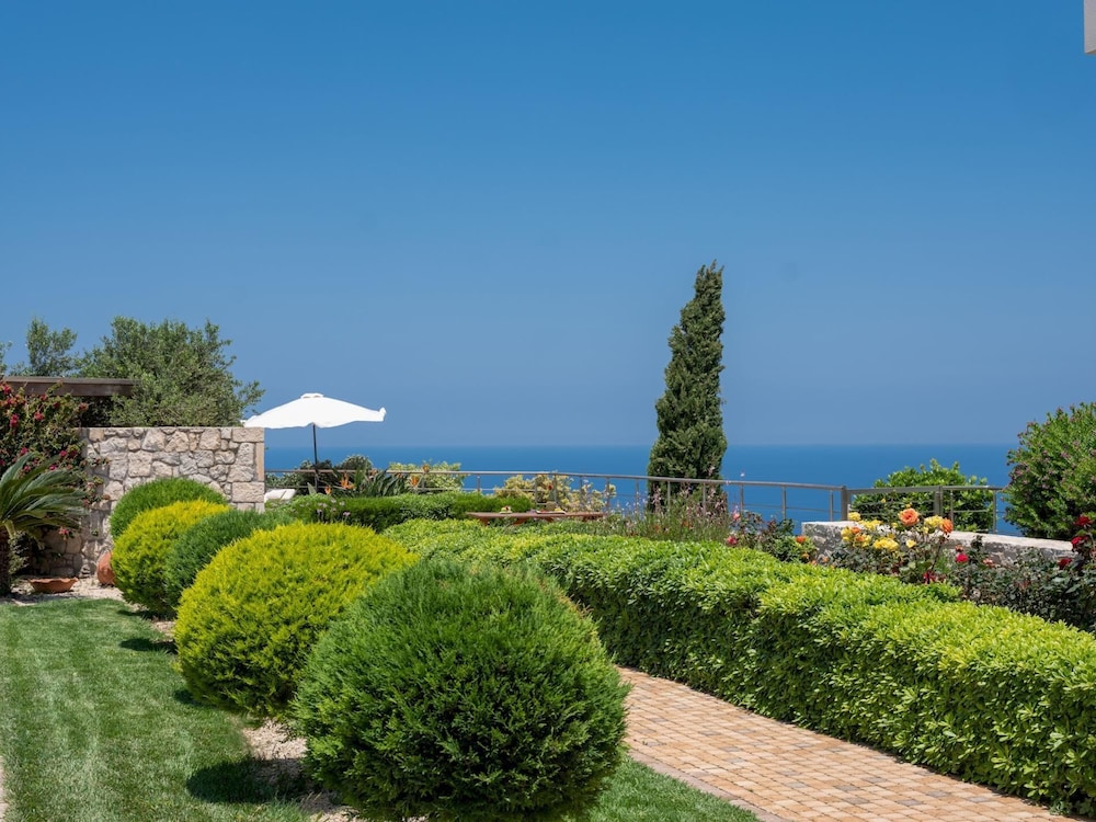 Luxury Villa Hara With Private Pool