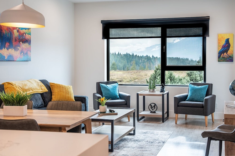 Bogey Bear Penthouse RevelstokeVacations