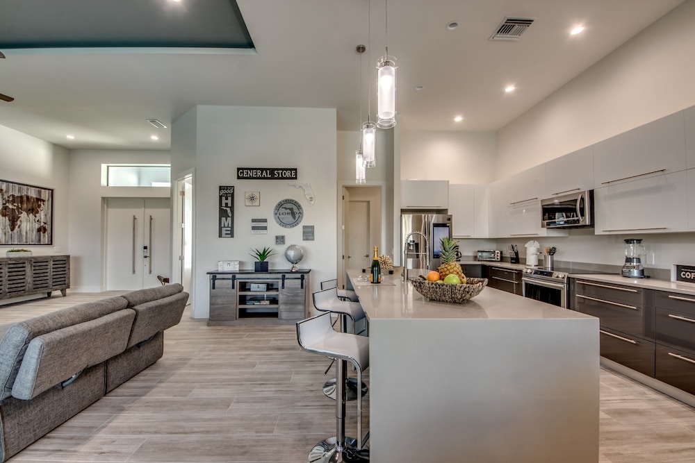 Villa Malibu by Vacationhit view 3