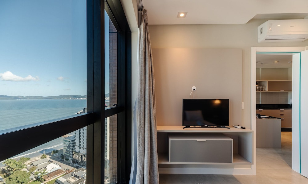 MHF II Apts Variados em Prédio com Vista para o Mar em Itapema