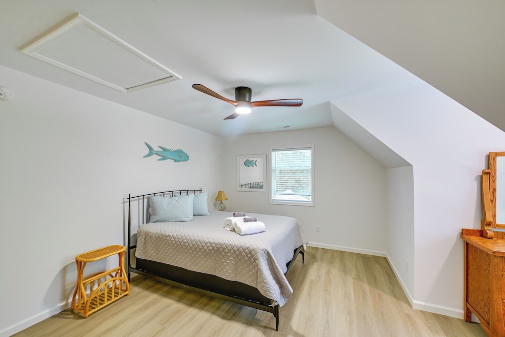 4 Mi to Rehoboth Beach: Cozy Coastal Apt!