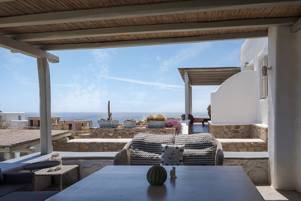 Mykonian Hills