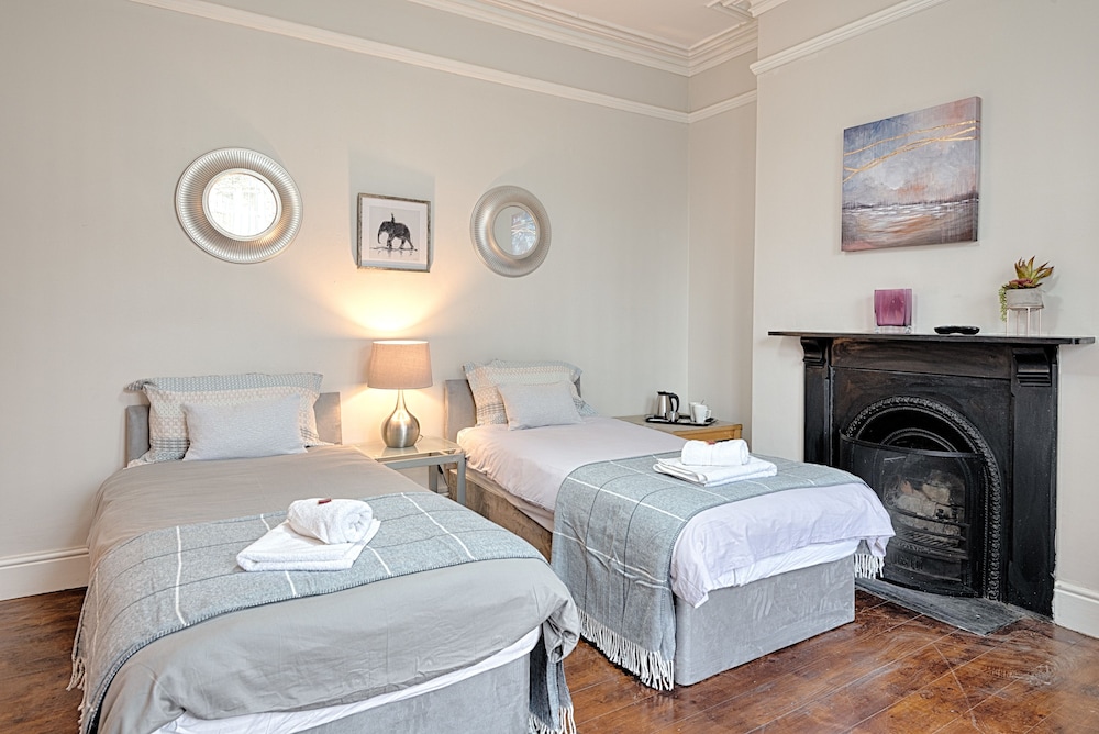 Willows-Cardiff Guest House view 3