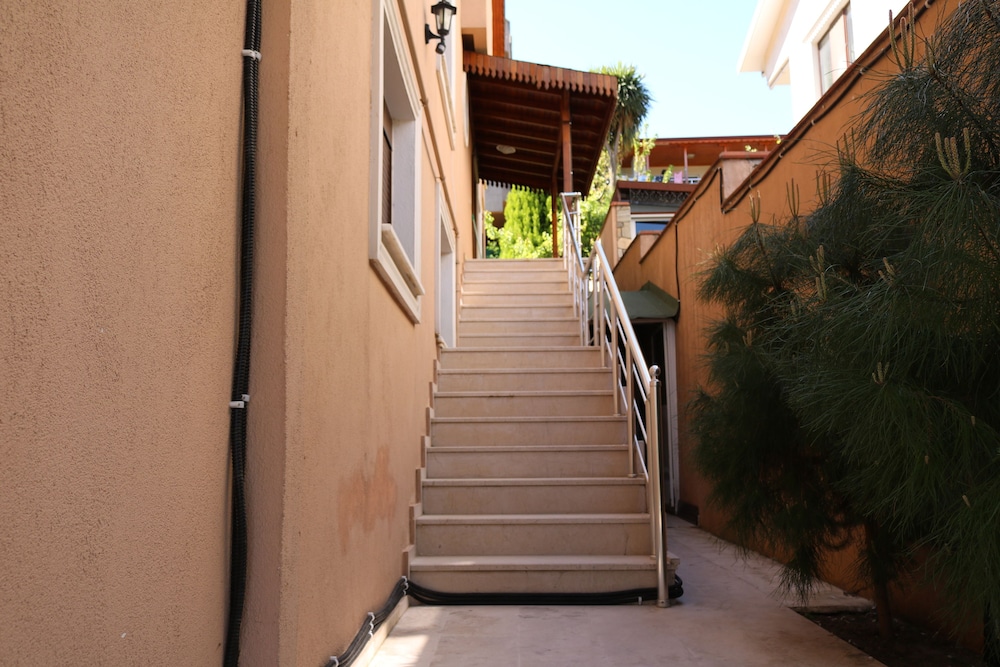Asfar Villa